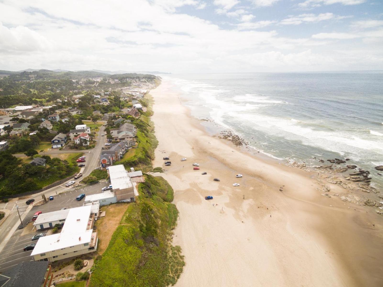 The White Turtle Villa Lincoln City Exterior photo